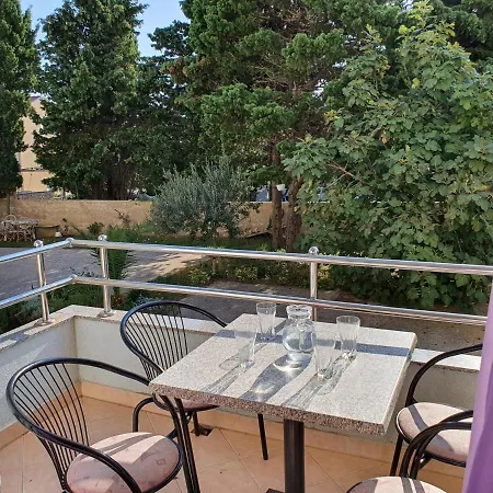 The Nifty Nook Apartments Novalja Exterior photo