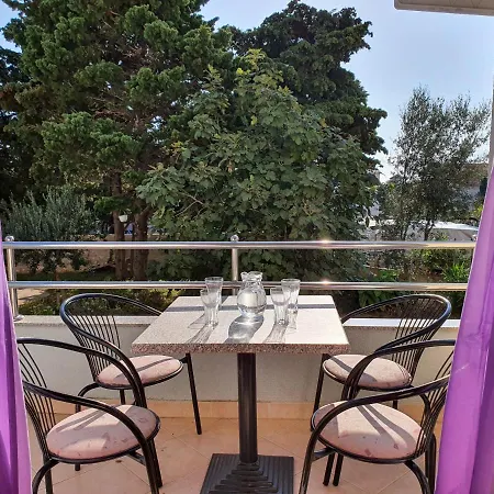 The Nifty Nook Apartments Novalja Exterior photo
