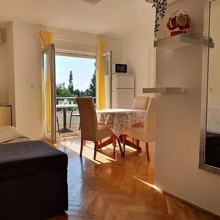 The Nifty Nook Apartments Novalja Exterior photo