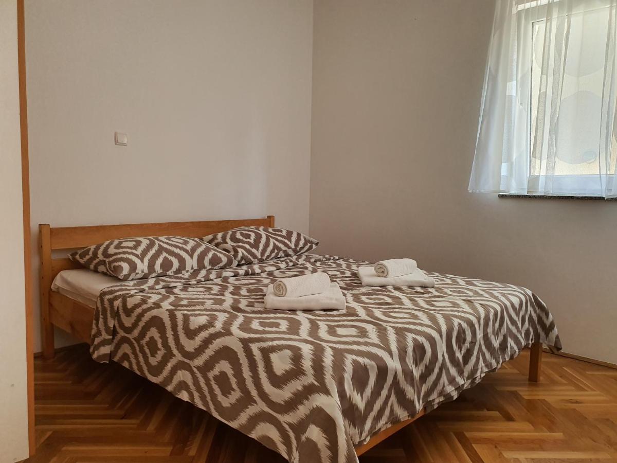 The Nifty Nook Apartment *