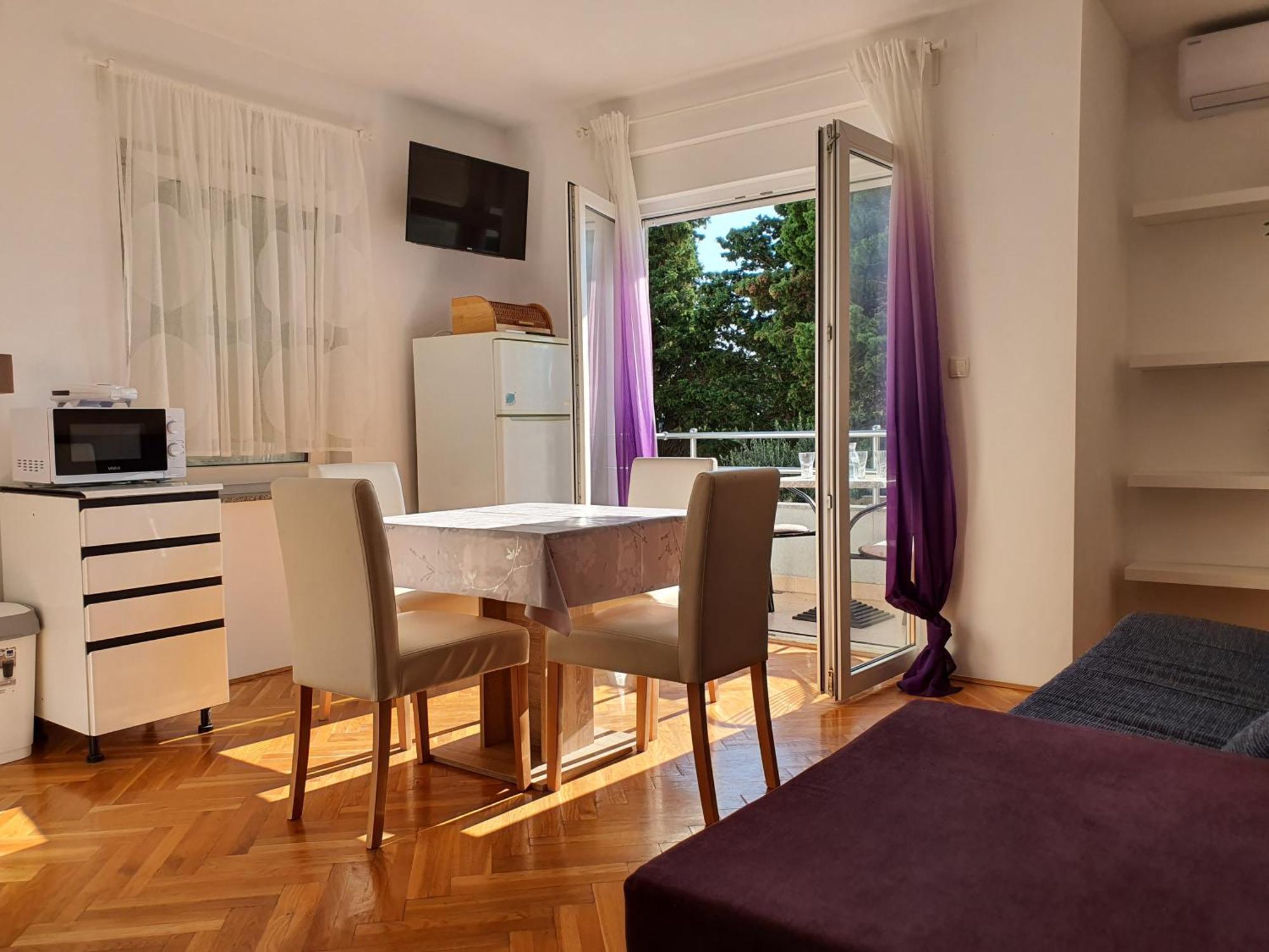 The Nifty Nook Apartma